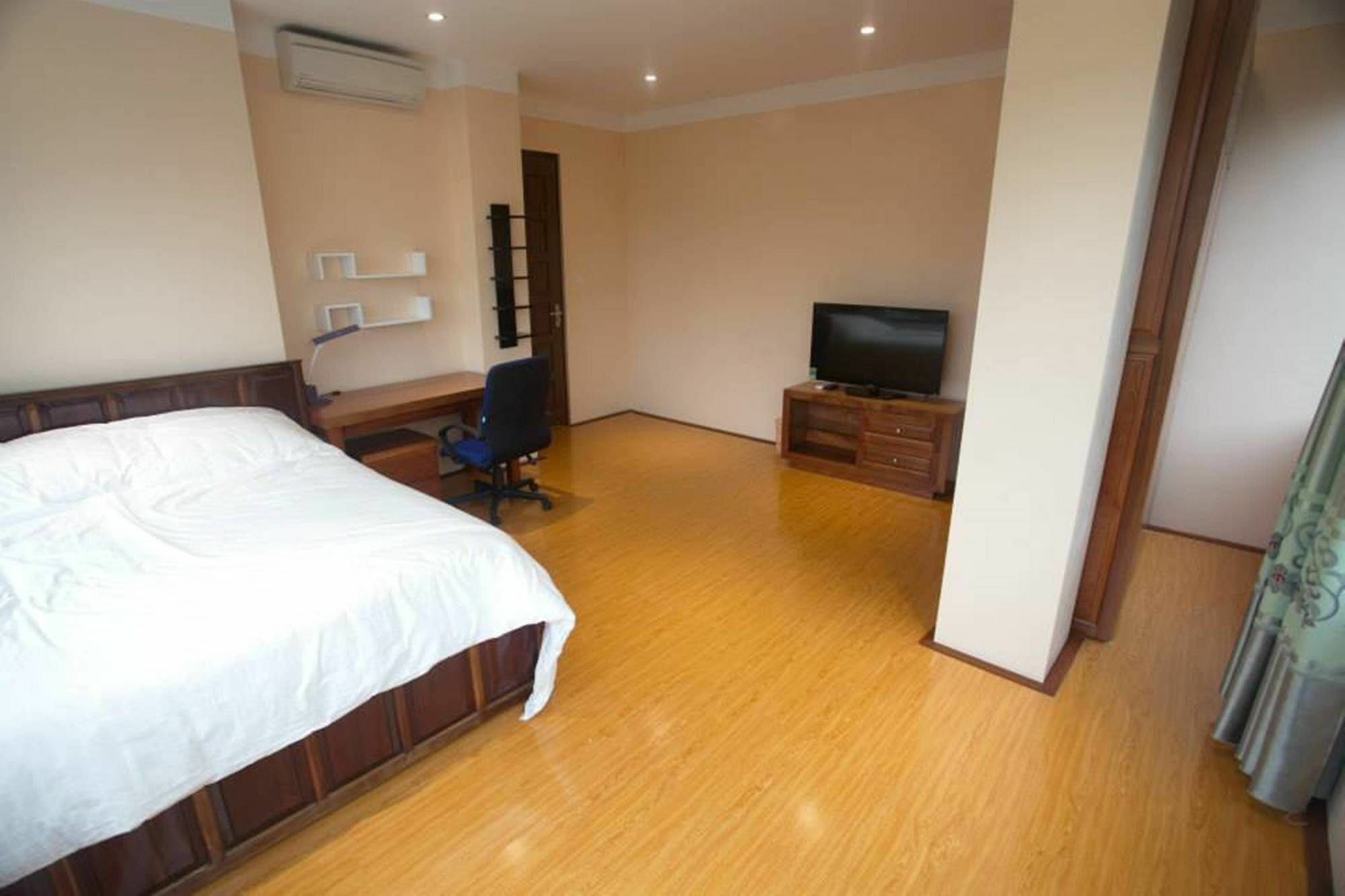 Poonsa Nguyen Phong Sac Apartment Ханой Екстериор снимка