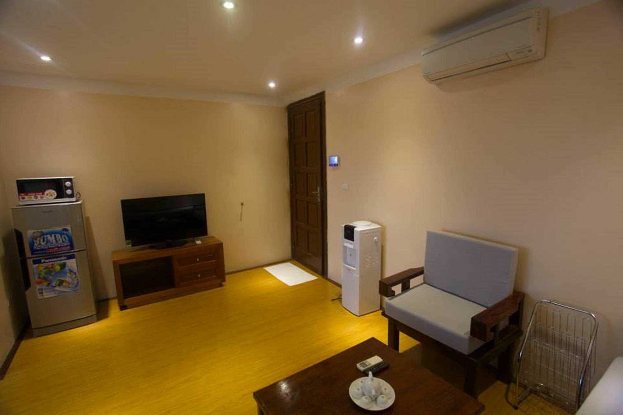Poonsa Nguyen Phong Sac Apartment Ханой Екстериор снимка