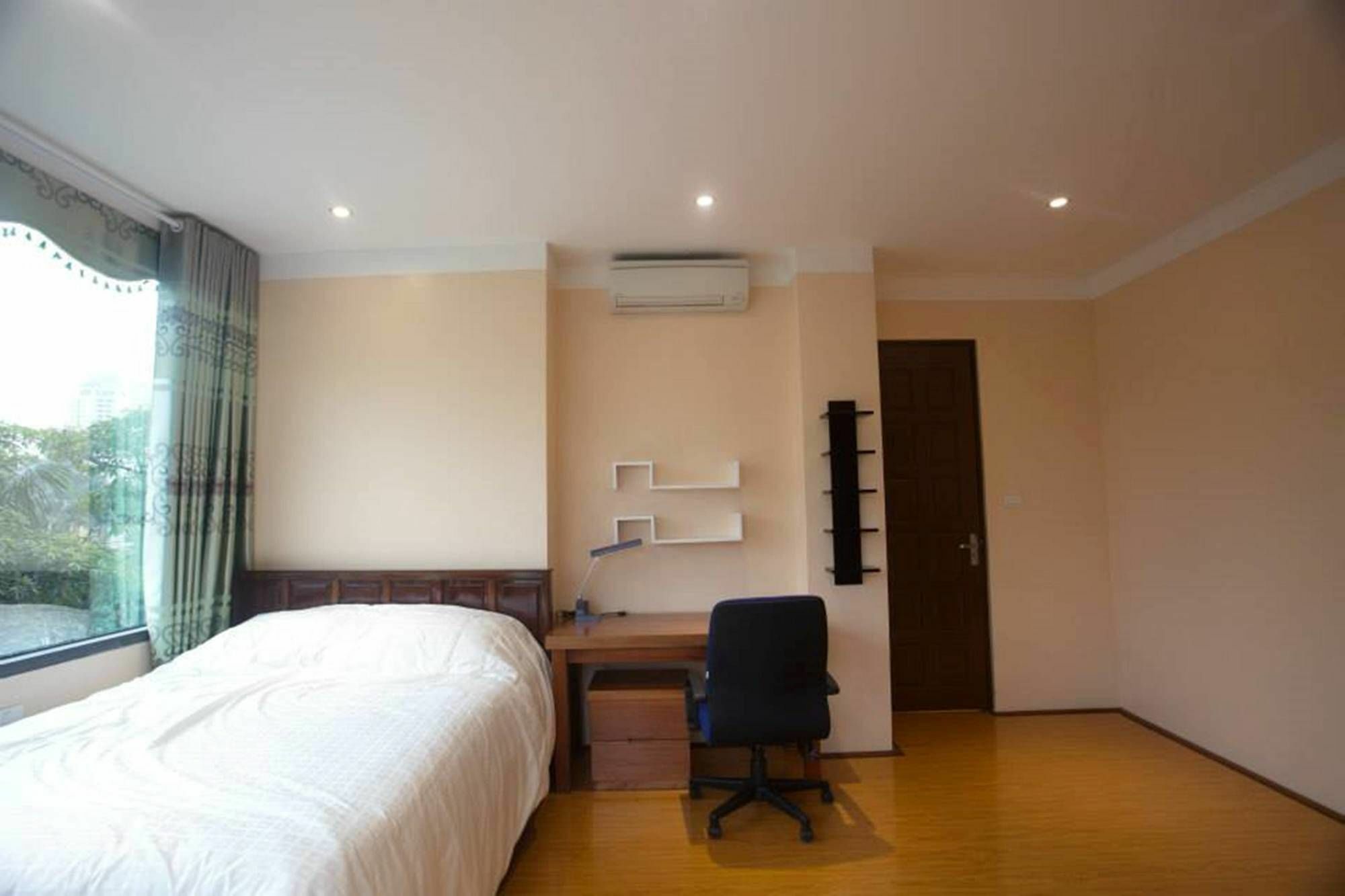 Poonsa Nguyen Phong Sac Apartment Ханой Екстериор снимка