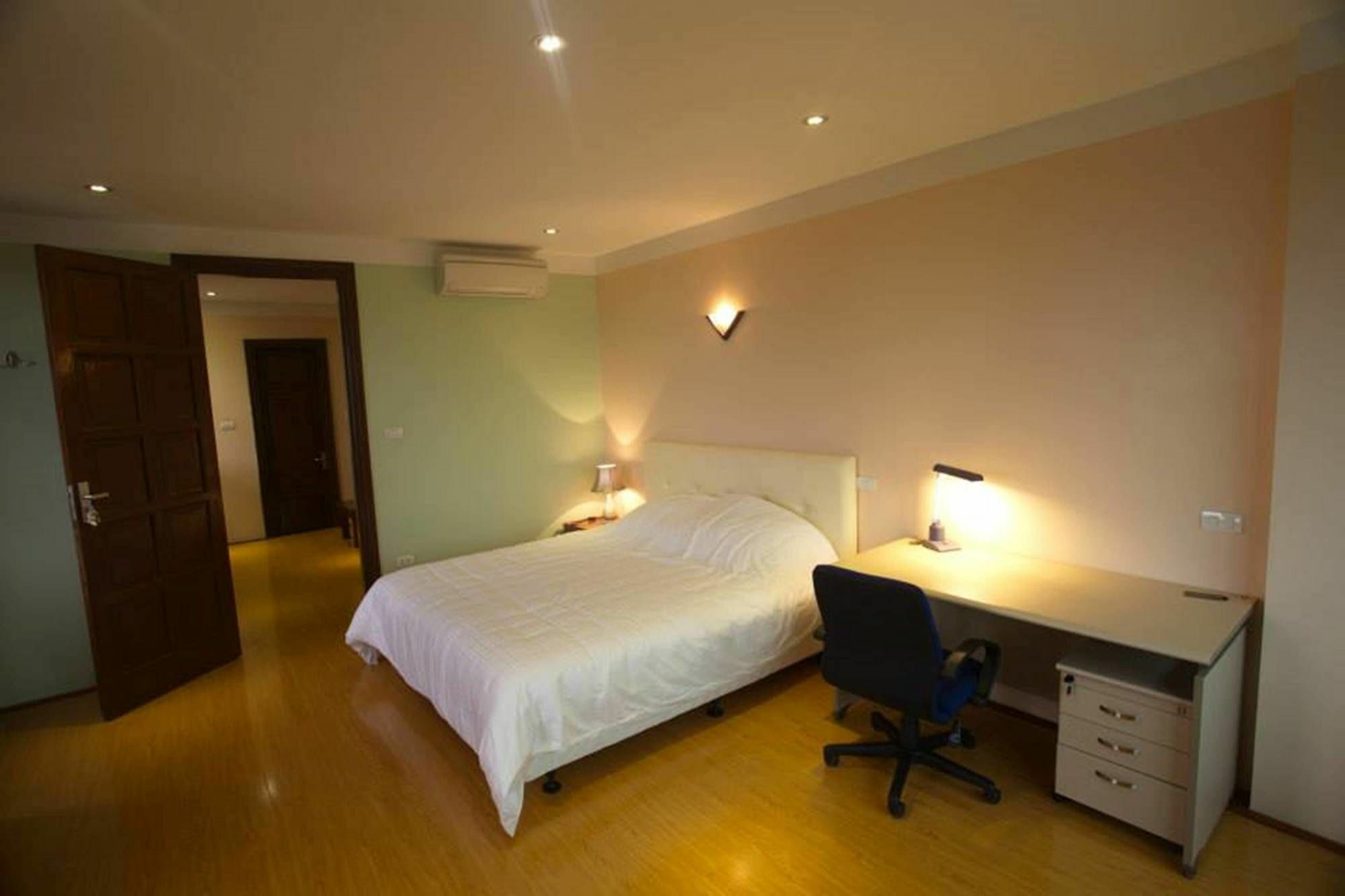 Poonsa Nguyen Phong Sac Apartment Ханой Екстериор снимка